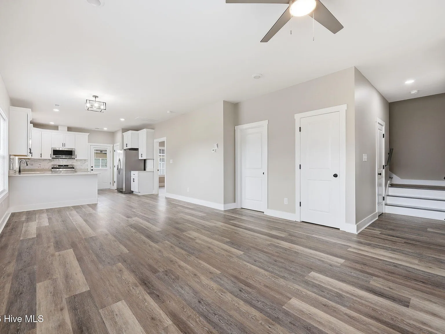 649 Abigail Taylor Dr — Photo 4