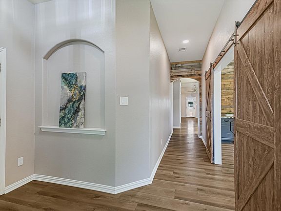 3rd image of 226 Animas Dr