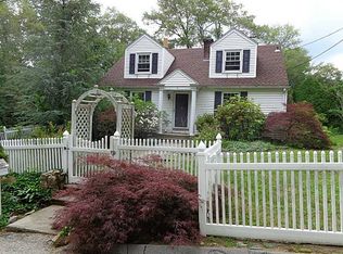 5 Hawkes Ave, Johnston, RI 02919