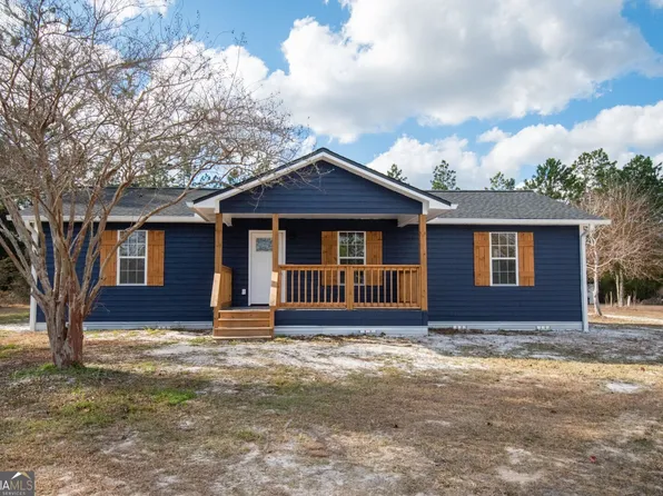 749 Spring Lake Dr, Folkston, GA 31537