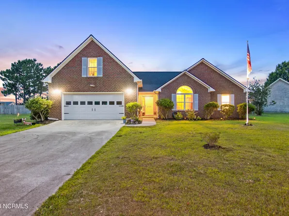 2620 White Road, Wilmington, NC 28411