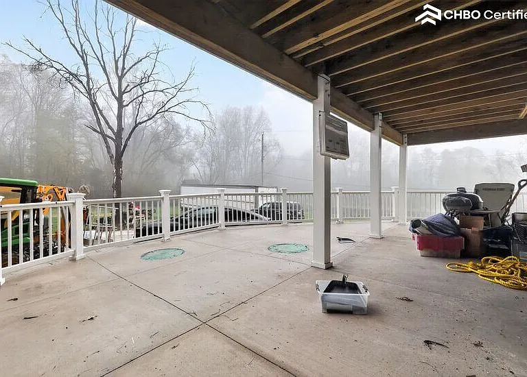 11425 Nine Mile Rd — Photo 18