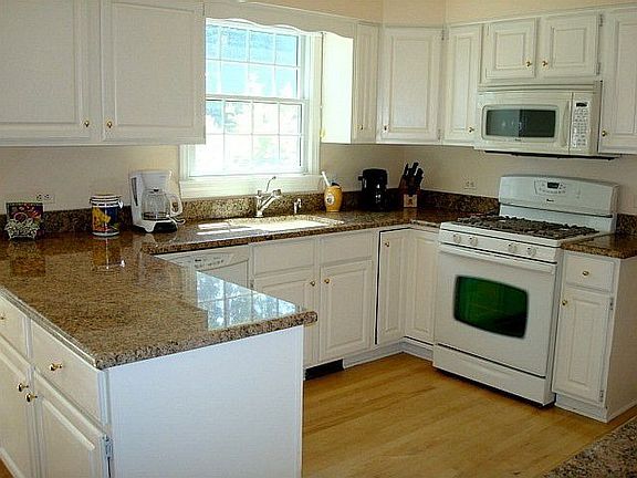 Kitchen Preparation Area