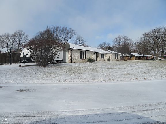 3rd image of 5697 N Olivia Dr