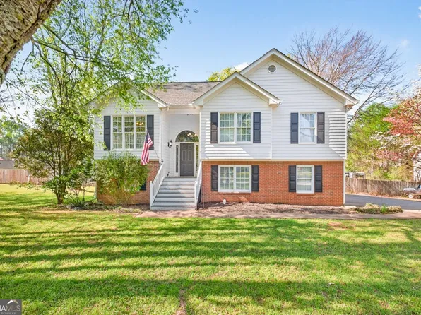 69 Siding Ln, Jefferson, GA 30549