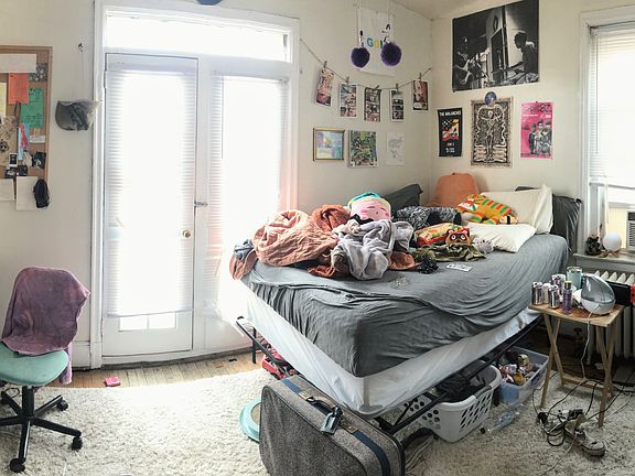 5th image of 203 N Plum St APT 3
