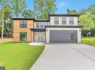 2808 S Arbor Dr, Gainesville, GA 30507