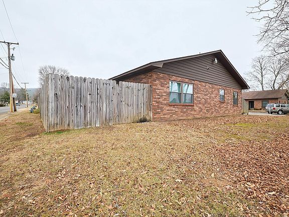 4th image of 301 Hammond Dr APT A1