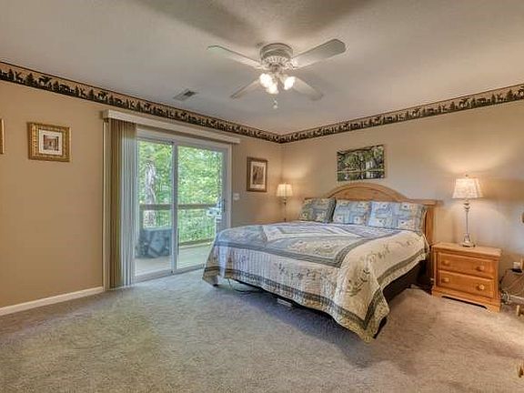 4th image of 238 Ridge View Ln