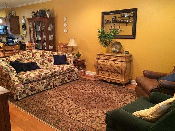 3rd image of 6050 Village West Ln