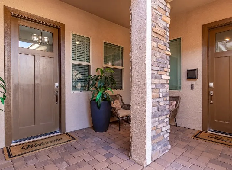 2506 E Pleasant Ln — Photo 13