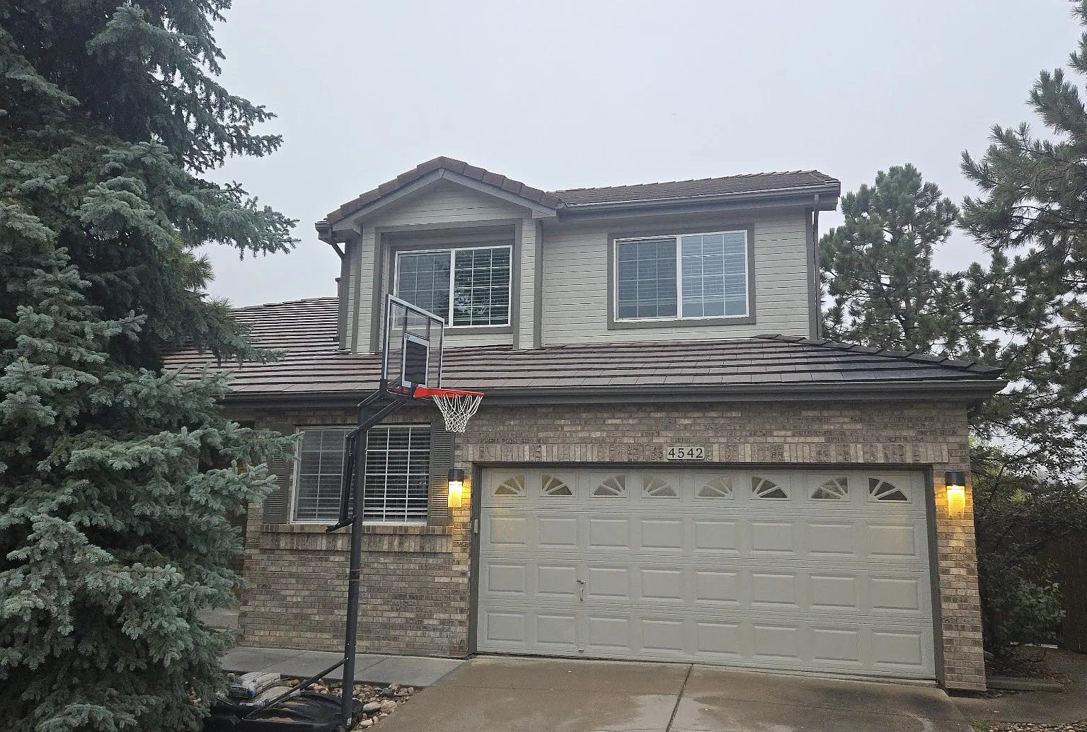 5 bed, 3.5 bath, 2900 sqft, $4,195 — Photo 1