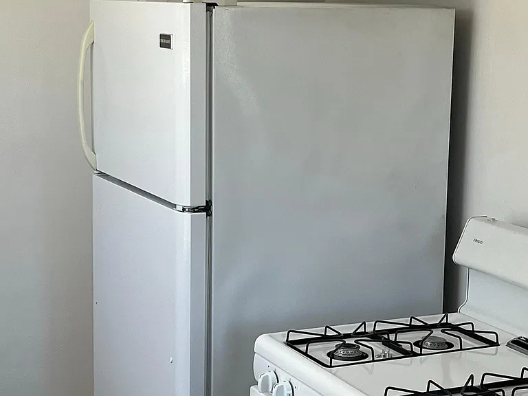 1031 Pico Blvd #3 — Photo 9