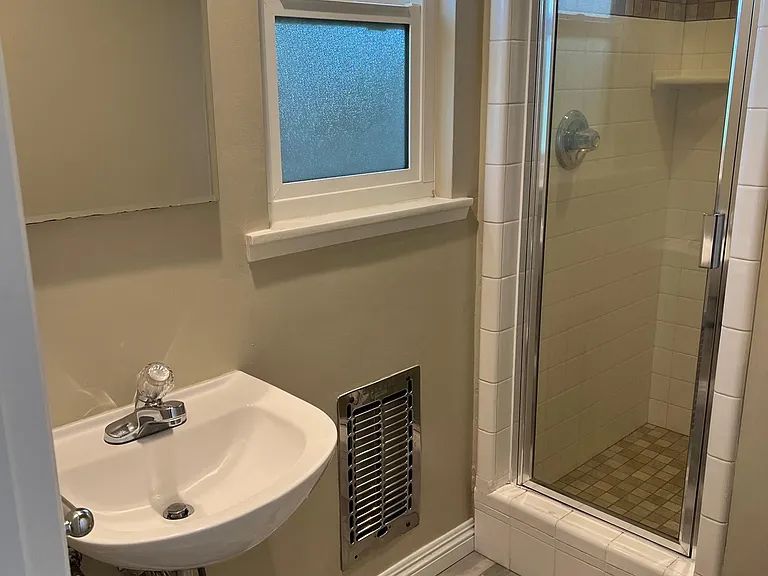 742 Arcadia Ave #C — Photo 8
