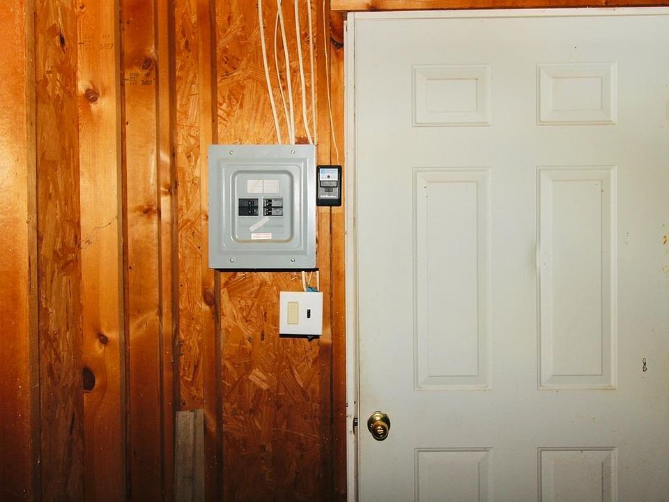 13th image of this home