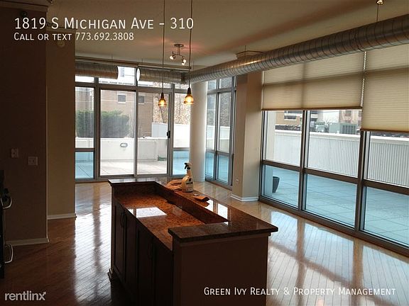4th image of 1819 S Michigan Ave Unit 310