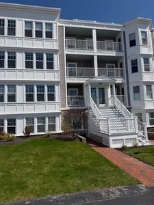 15 Park Ave Unit 107, Hull, MA, 02045