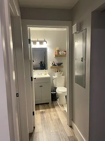220 Main St — Photo 26