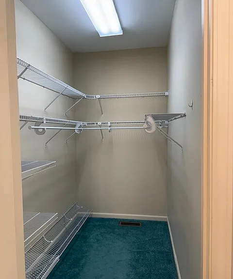 Closet 3 walk in