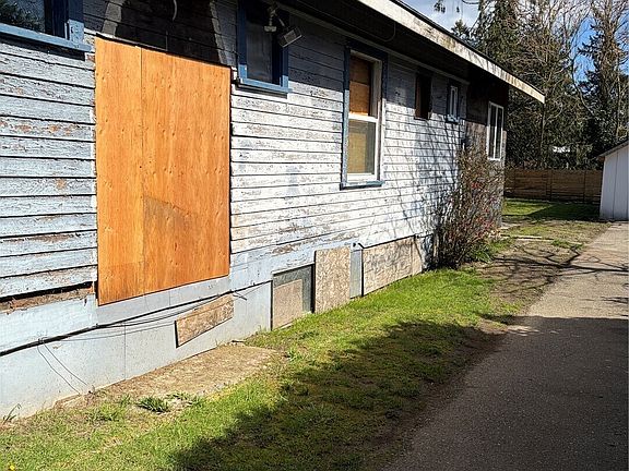 3rd image of 1506 Elizabeth Avenue