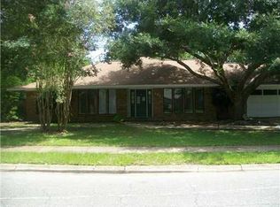 141 Booth Cir, Ocean Springs, MS 39564