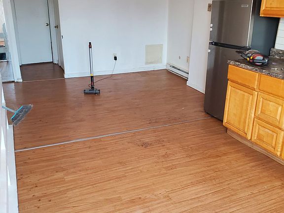 2nd image of 1312 Jackson St Floor 3