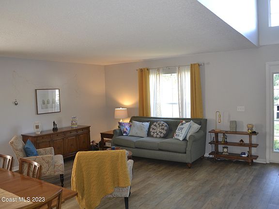 2nd image of 497 Mason Dr