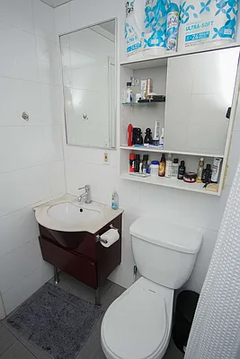 Rented by Nooklyn NYC LLC | media 22