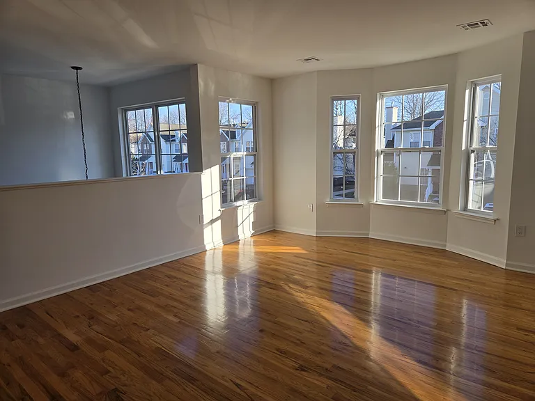 37 Forest Dr — Photo 9