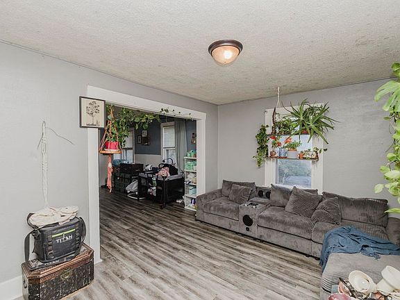 2nd image of 2116 S Wichita St
