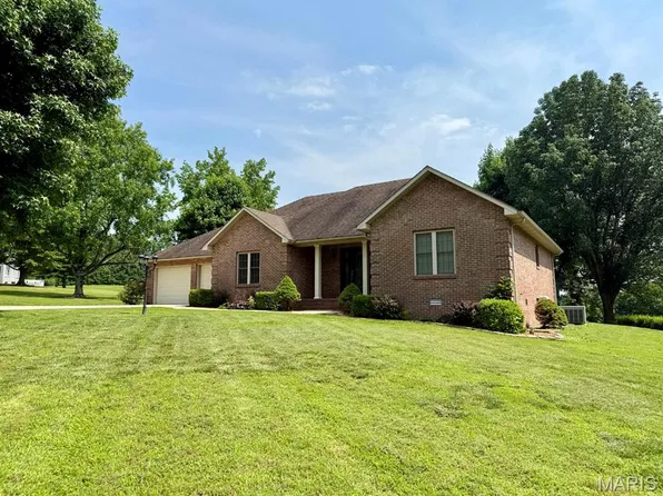 17138 E Cedar Hills Dr, Dexter, MO 63841