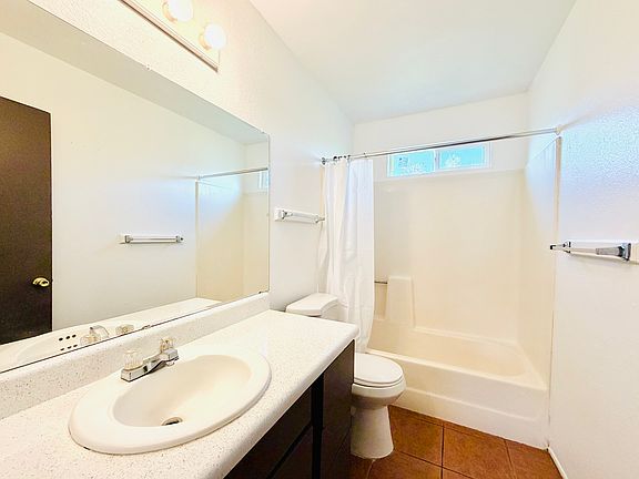 4th image of 1880 S San Antonio Dr #1871SANJOSE