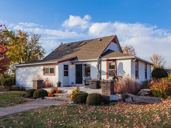 701 1st St, Sheldahl, IA 50243