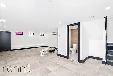 Rented by Rennit Inc.