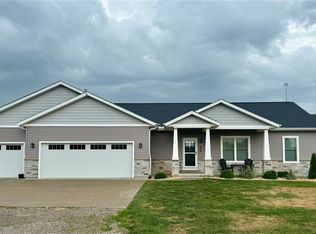 31827 Deer Hollow Ln, Brighton, IL 62012