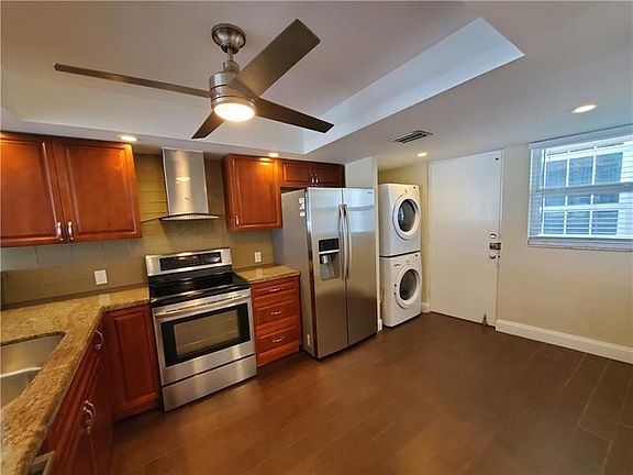 5th image of 4100 Galt Ocean Dr APT 1005