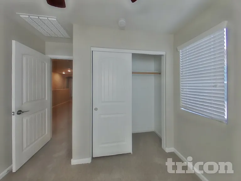 12575 W Hummingbird Ter — Photo 10
