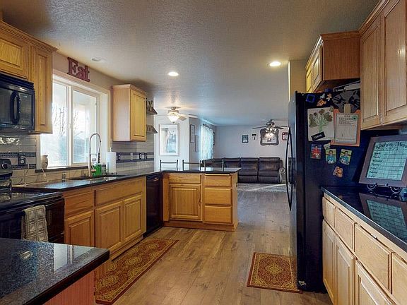 4th image of 5304 Roosevelt Dr