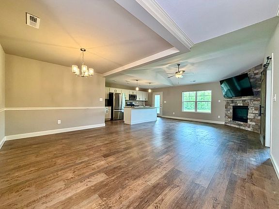 4th image of 728 Snowflower Cir