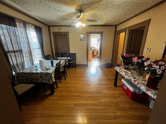 5th image of 2425 20 th STREET #2427