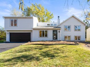 56 Prairie Trl, West Henrietta, NY 14586