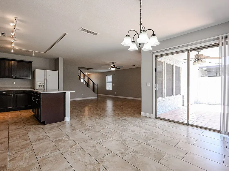3385 E Longhorn Dr — Photo 15