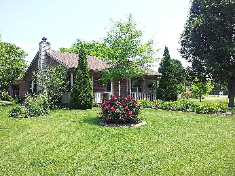 1st image of 101 Brook Ct