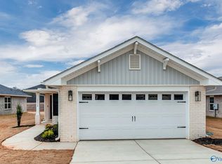 15336 Lapwing Cv, Athens, AL 35611