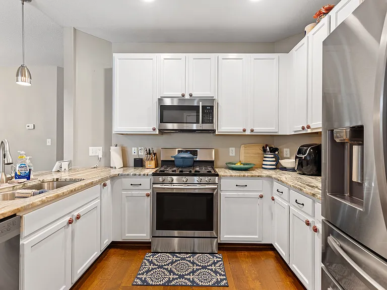 4581 Totteridge Ln — Photo 6