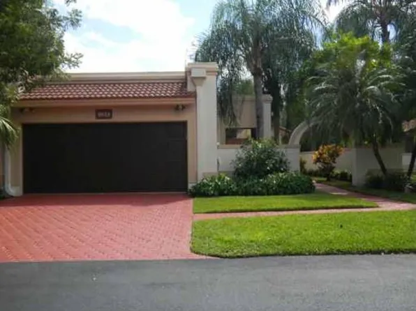 9324 NW Fifty Doral Cir N, Doral, FL 33178