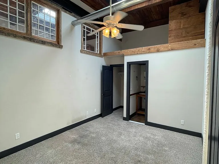 916 Washington Blvd — Photo 22