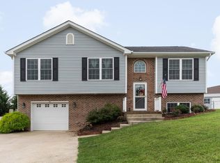 24 Lofty Cir, Stuarts Draft, VA 24477