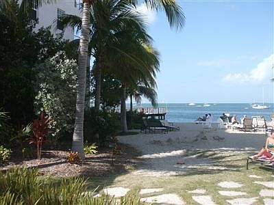 2nd image of 3841 N Roosevelt Blvd #237