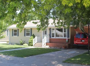 1106 Miller St, Holdrege, NE 68949